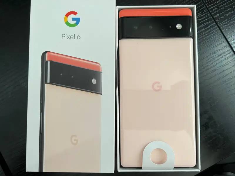 Pixel 6 and its box.