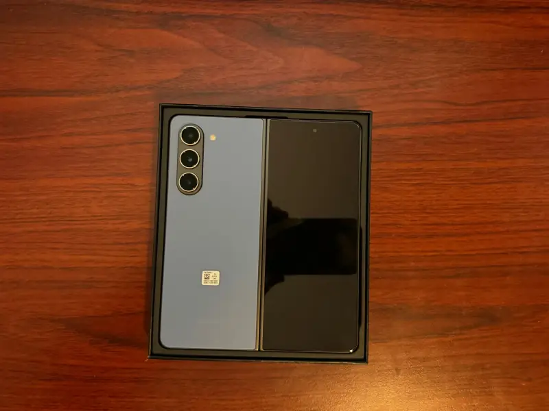 Galaxy Z Fold, rear view.