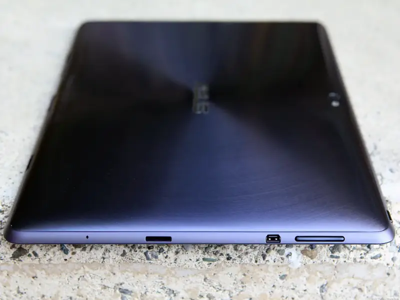 Rear casing and edge connections.